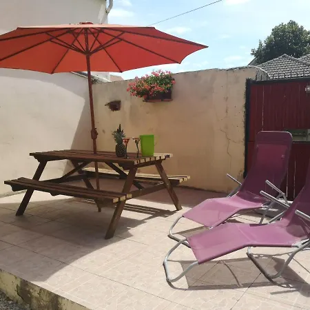 Holiday home Maisonnette La Bienvenue Trainel